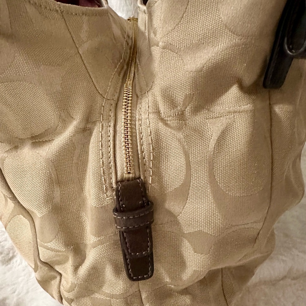 Coach Beige Signature Collection Women's Bag (w/free shipping) - Picture 5 of 11